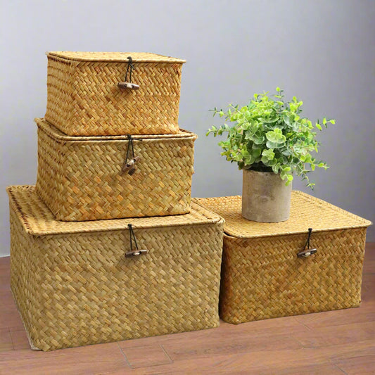 Seagrass storage baskets with lid